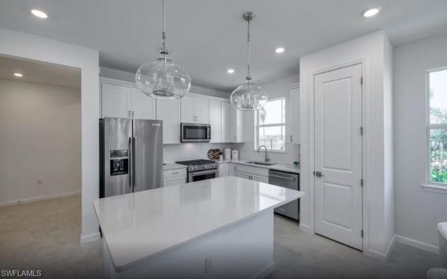 12641 Pyrite CT, Alva, FL 33920