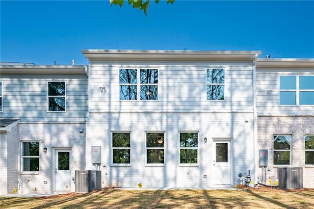 3744 Silvery Way, Powder Springs, GA 30127