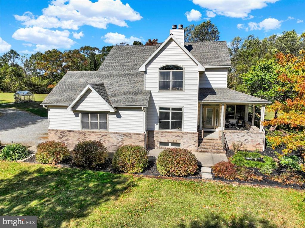 855 GARRISTON RD, Lewisberry, PA 17339