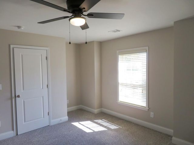 5928 Cobblestone Creek Circle, Mableton, GA 30126