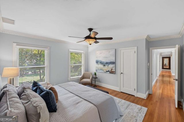 1040 Lindridge Drive NE, Atlanta, GA 30324