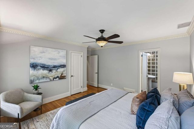 1040 Lindridge Drive NE, Atlanta, GA 30324
