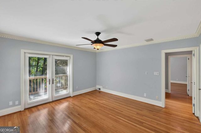 1040 Lindridge Drive NE, Atlanta, GA 30324