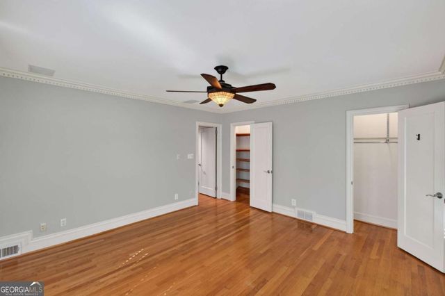 1040 Lindridge Drive NE, Atlanta, GA 30324