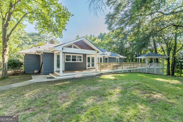 1040 Lindridge Drive NE, Atlanta, GA 30324