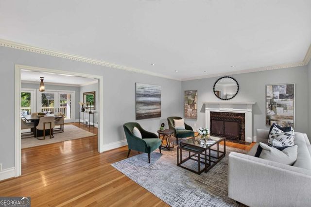 1040 Lindridge Drive NE, Atlanta, GA 30324