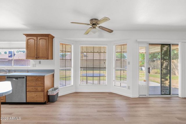 6407 W LUPINE Avenue, Glendale, AZ 85304