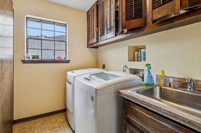 2212 Windsor Drive, Richardson, TX 75082