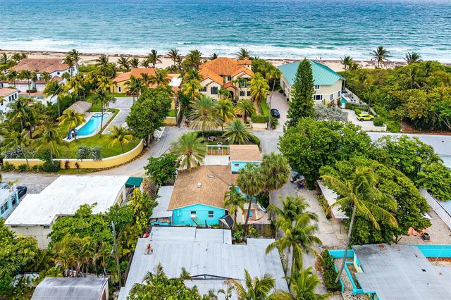 205 Coral Road 4, Boynton Beach, FL 33435
