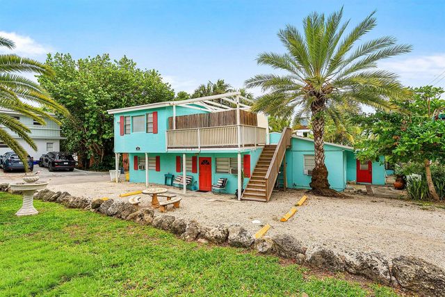 205 Coral Road 4, Boynton Beach, FL 33435