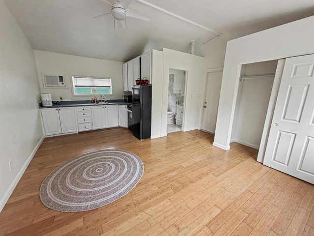 205 Coral Road 4, Boynton Beach, FL 33435