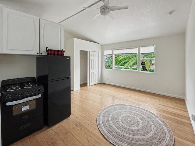 205 Coral Road 4, Boynton Beach, FL 33435