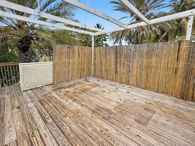 205 Coral Road 4, Boynton Beach, FL 33435