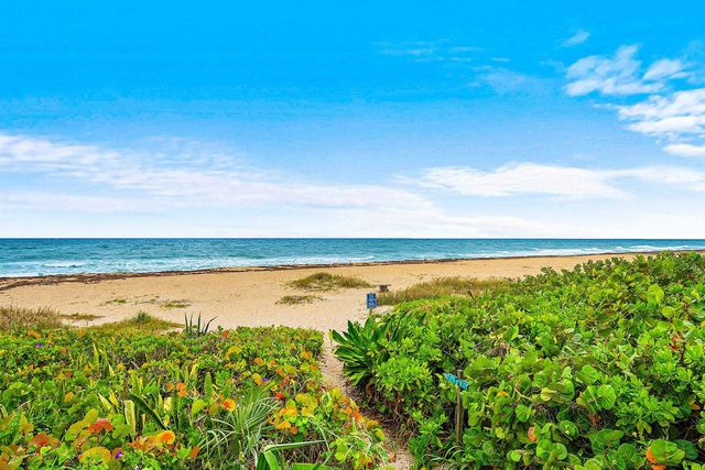 205 Coral Road 4, Boynton Beach, FL 33435