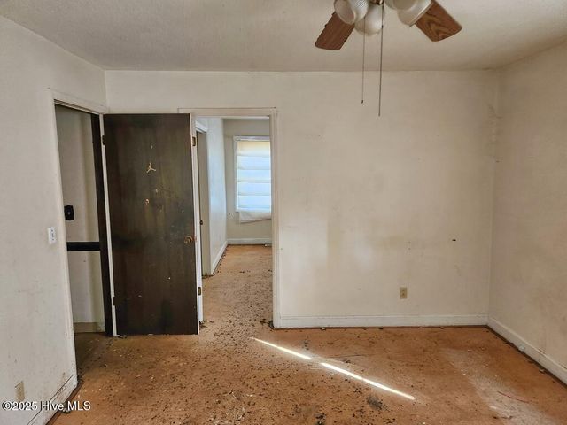 2013 Holland Road, Greenville, NC 27834