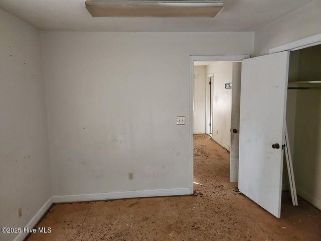 2013 Holland Road, Greenville, NC 27834