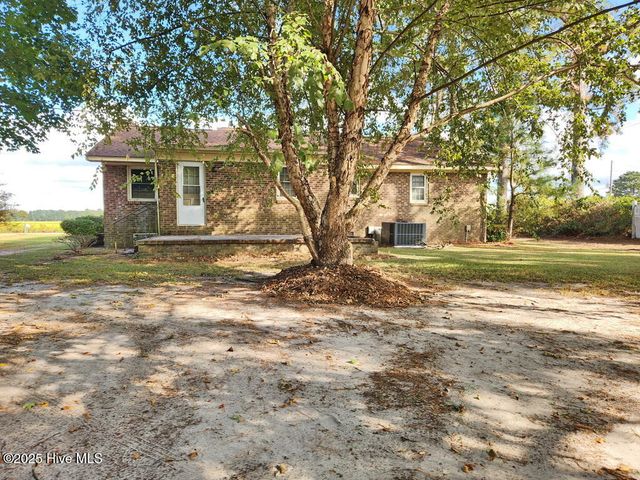 2013 Holland Road, Greenville, NC 27834