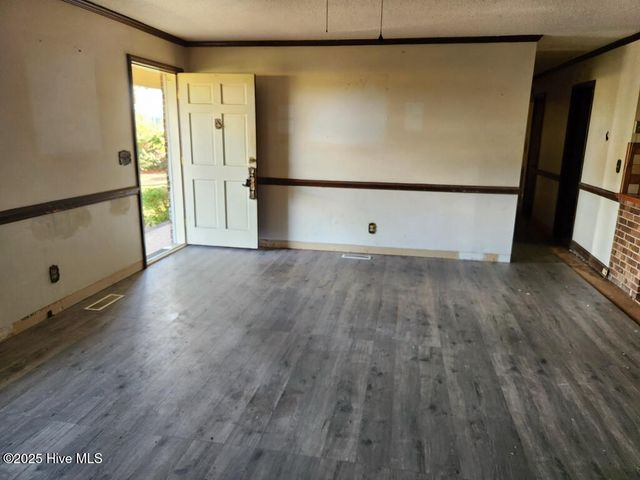 2013 Holland Road, Greenville, NC 27834