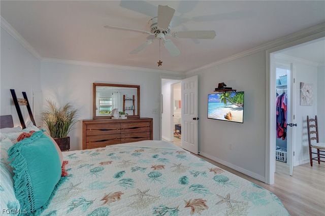 5554 Sir Walter WAY, North Fort Myers, FL 33917