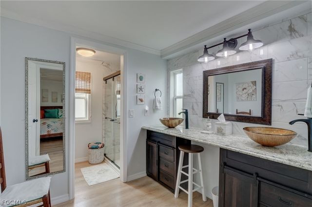 5554 Sir Walter WAY, North Fort Myers, FL 33917