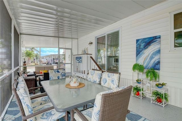 5554 Sir Walter WAY, North Fort Myers, FL 33917