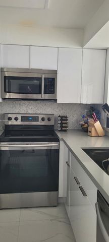 860 NW 92nd Ave 860, Plantation, FL 33324