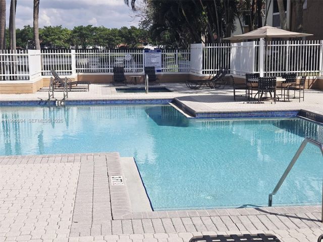 860 NW 92nd Ave 860, Plantation, FL 33324