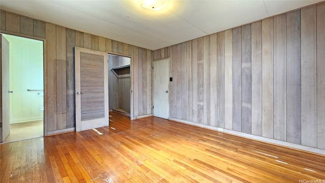 3537 Kumuwai Place, Honolulu, HI 96822