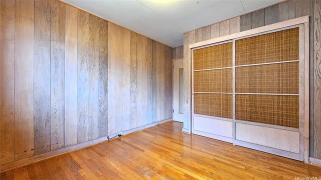 3537 Kumuwai Place, Honolulu, HI 96822