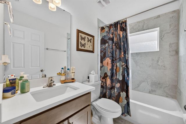 701 DENNIS AVENUE, Orlando, FL 32807