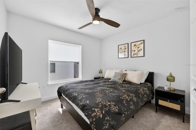 701 DENNIS AVENUE, Orlando, FL 32807
