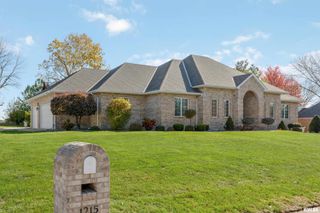 1215 PEACH TREE Lane, Quincy, IL 62305