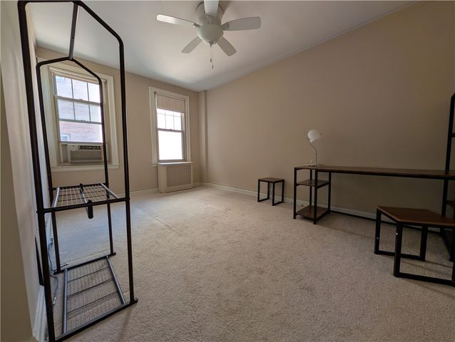 144 N Dithridge St 403, Oakland, PA 15213