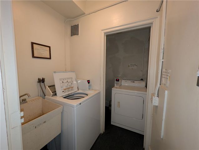 144 N Dithridge St 403, Oakland, PA 15213