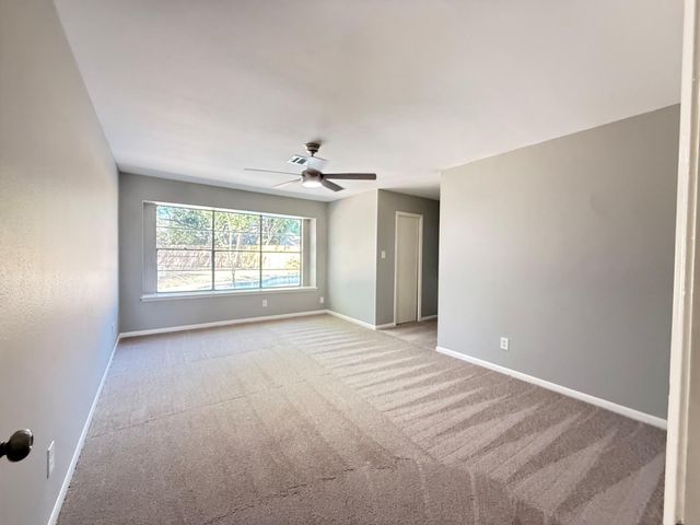9814 Foxrun Court, Houston, TX 77080