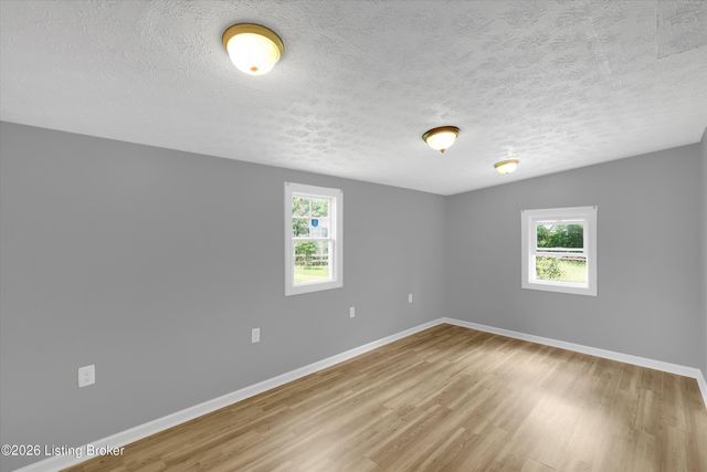 5312 Devers Ave, Louisville, KY 40214
