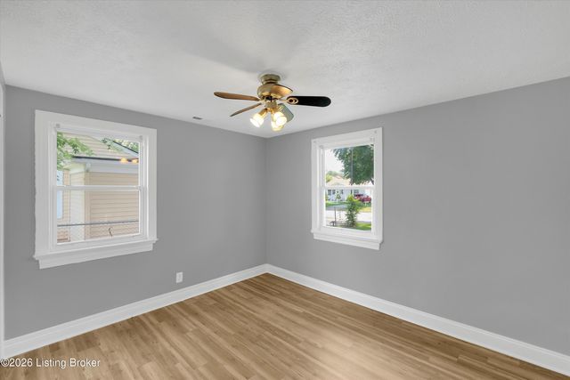 5312 Devers Ave, Louisville, KY 40214