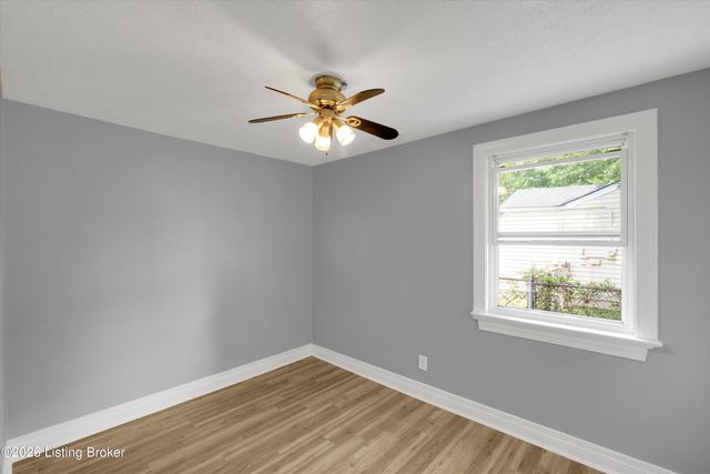 5312 Devers Ave, Louisville, KY 40214