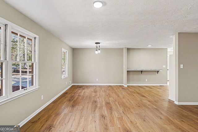 2304 Rolling Acres Drive SW, Conyers, GA 30094