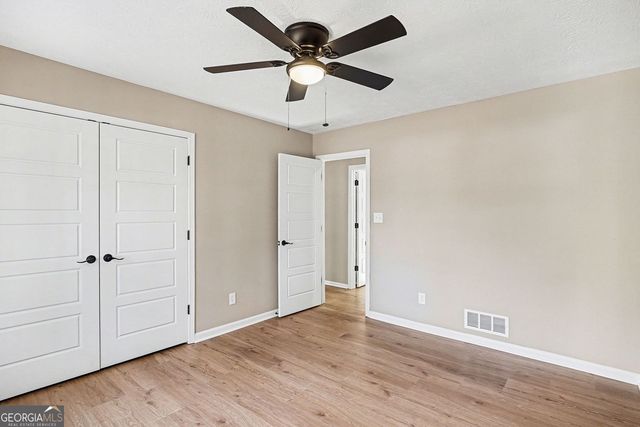 2304 Rolling Acres Drive SW, Conyers, GA 30094