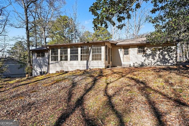 2304 Rolling Acres Drive SW, Conyers, GA 30094