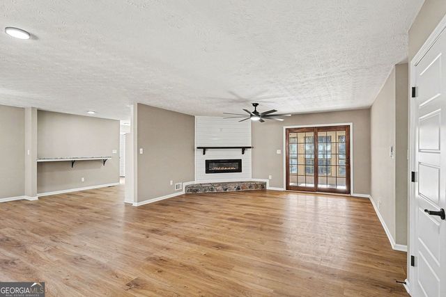 2304 Rolling Acres Drive SW, Conyers, GA 30094