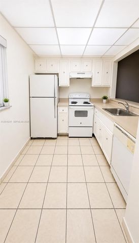 18051 NW 68th Avenue K201, Hialeah, FL 33015
