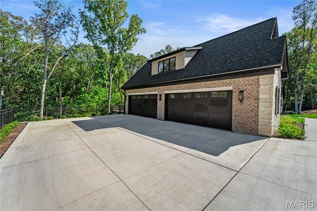 16908 Lewis Spring Farms Road, Wildwood, MO 63005