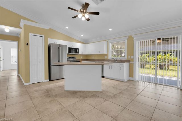 4621 30th ST SW, Lehigh Acres, FL 33973