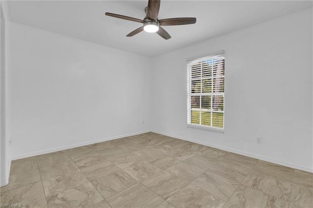 4621 30th ST SW, Lehigh Acres, FL 33973