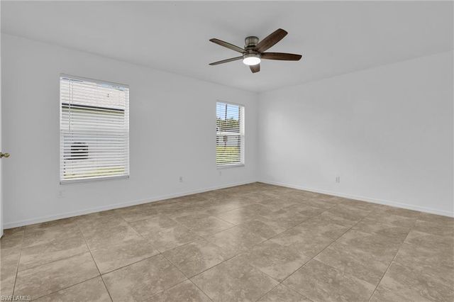 4621 30th ST SW, Lehigh Acres, FL 33973