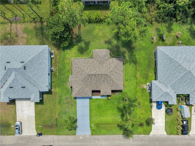 4621 30th ST SW, Lehigh Acres, FL 33973