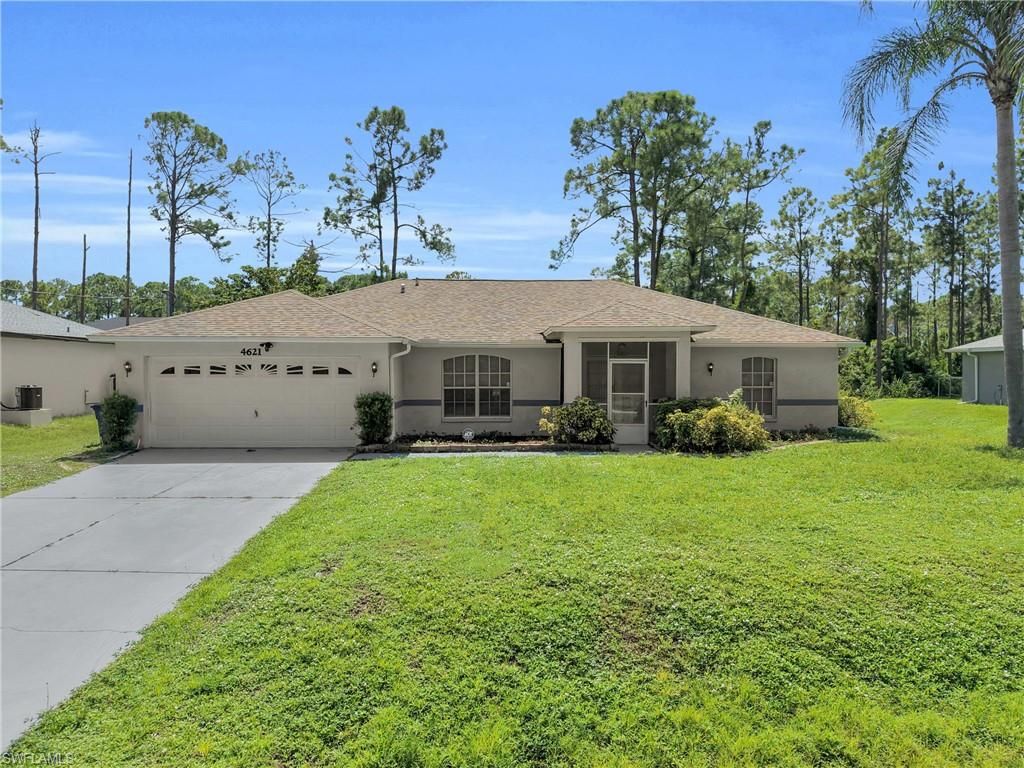4621 30th ST SW, Lehigh Acres, FL 33973