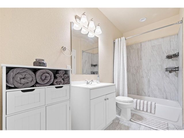23300 York Ave, Parker, CO 80138